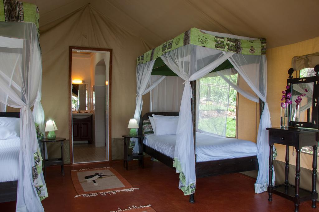 Crater Lake Tented Camp And Game Sanctuary Naivasha Extérieur photo